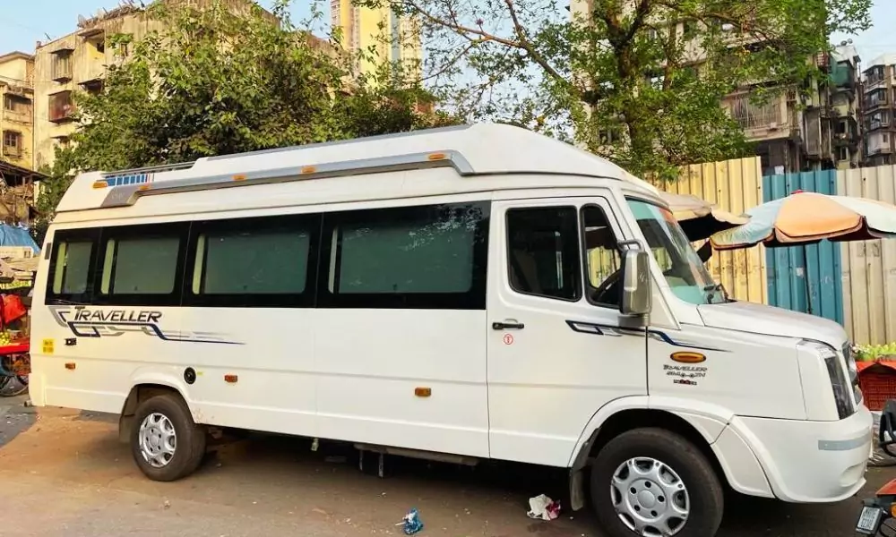 Deluxe Tempo Traveller